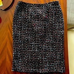 Tweed - black red white and blue thread